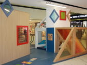 Gropius-Passagen-espace-enfants-bleu-et-associes-espaces-enfants-kids-experiences